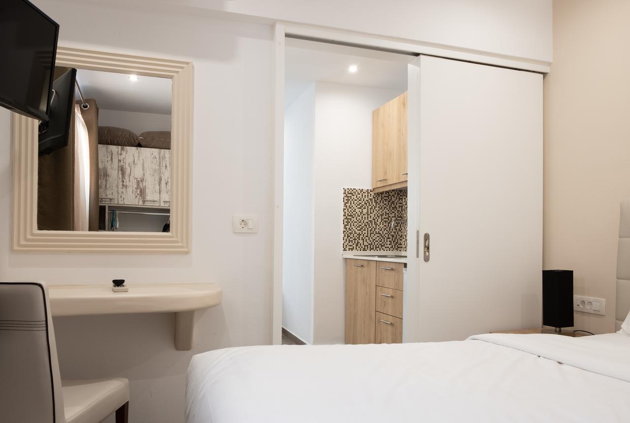Tristhenia Lejlighedshotel Perissa  Eksteriør billede