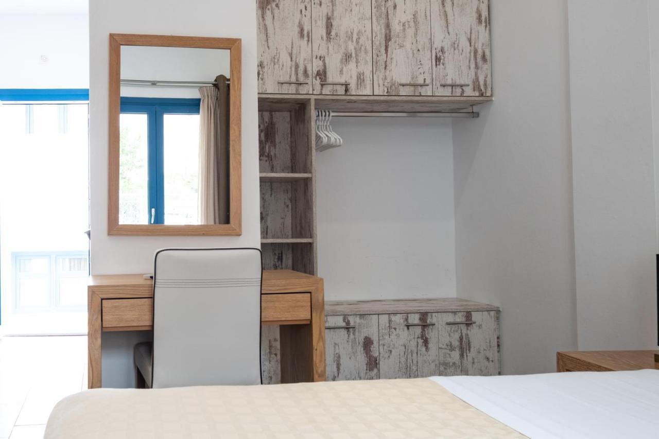 Tristhenia Lejlighedshotel Perissa  Eksteriør billede